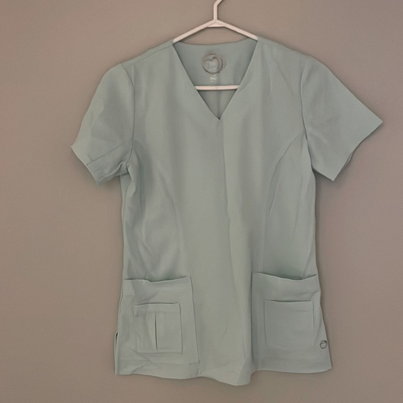 Teal Healthpro scrub top with pockets! Size XS - Picture 1 of 4